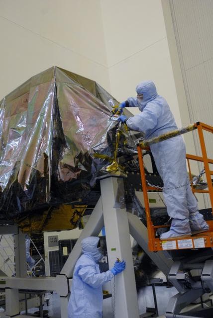 NASA image: KSC-08pd2082