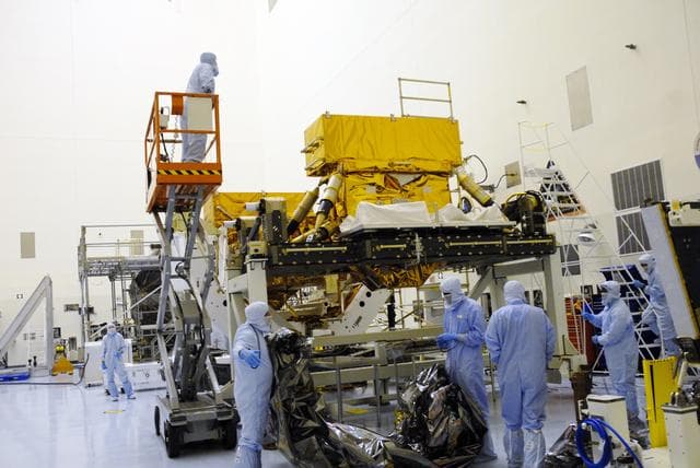 NASA image: KSC-08pd2083