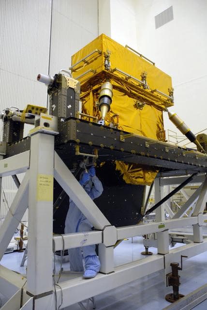 NASA image: KSC-08pd2098
