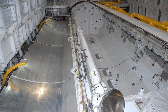 NASA image: KSC-08pd2122
