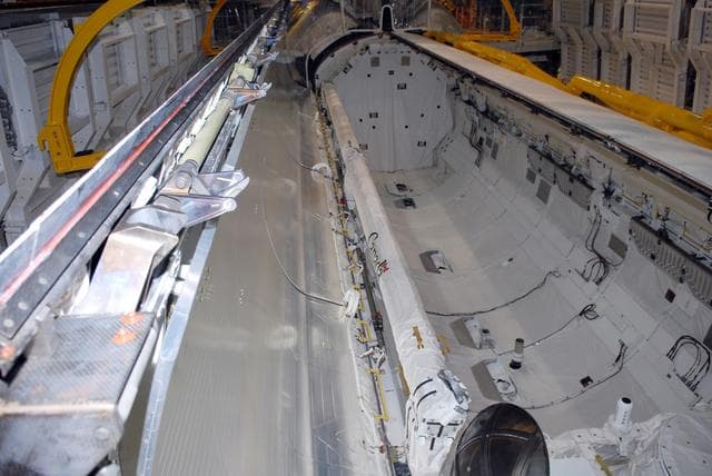 NASA image: KSC-08pd2123