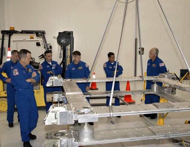 NASA image: KSC-08pd2178