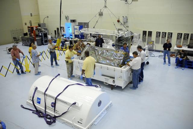 NASA image: KSC-08pd2184