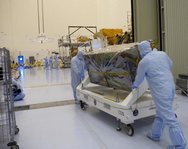 NASA image: KSC-08pd2189
