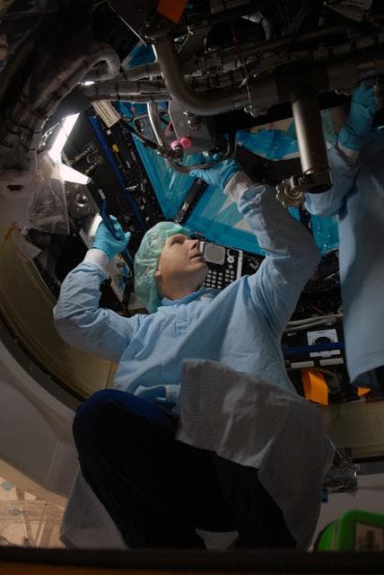 NASA image: KSC-08pd2200
