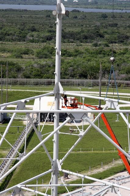 NASA image: KSC-08pd2221
