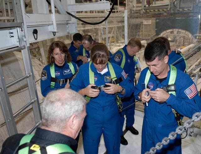 NASA image: KSC-08pd2225