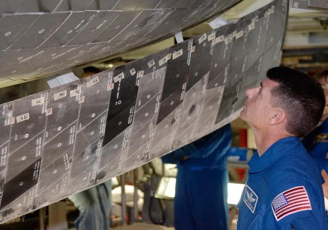 NASA image: KSC-08pd2227