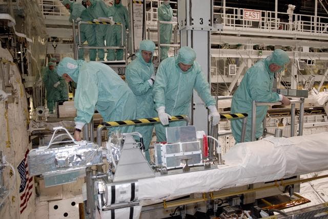 NASA image: KSC-08pd2253
