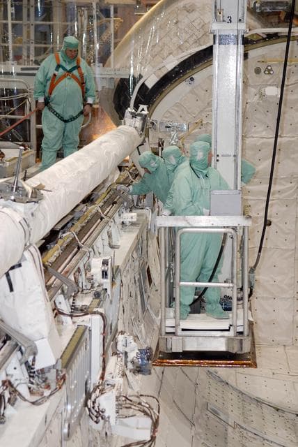 NASA image: KSC-08pd2256