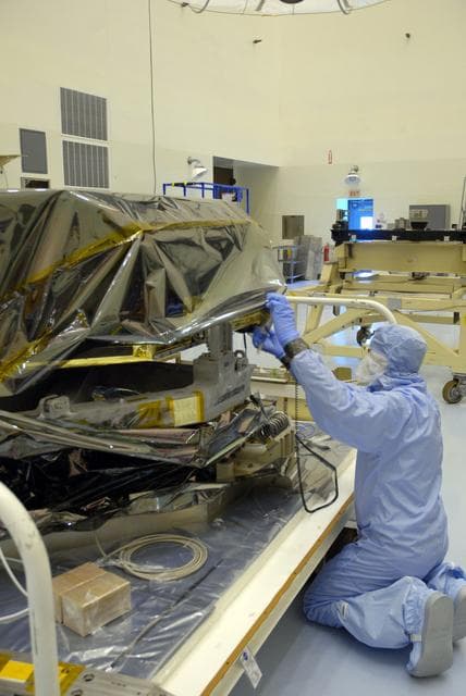 NASA image: KSC-08pd2279