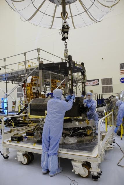 NASA image: KSC-08pd2282