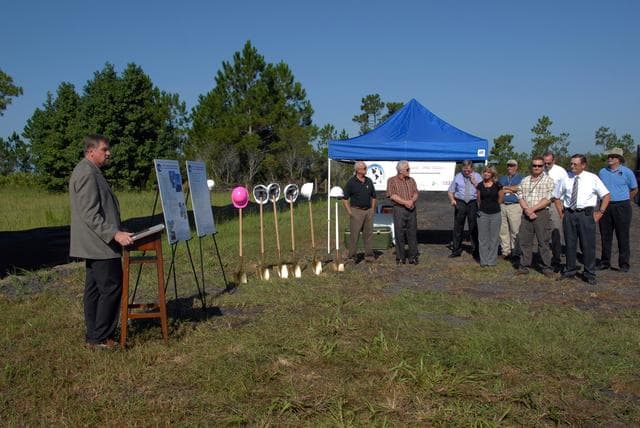 NASA image: KSC-08pd2301