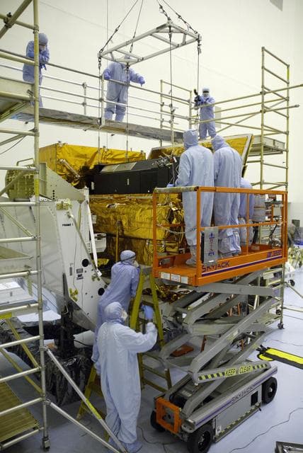 NASA image: KSC-08pd2338