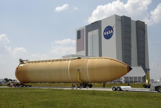 NASA image: KSC-08pd2368
