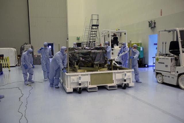NASA image: KSC-08pd2391