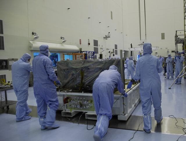 NASA image: KSC-08pd2392