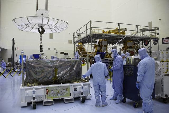 NASA image: KSC-08pd2393