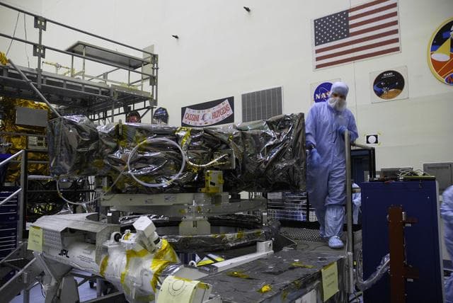 NASA image: KSC-08pd2398