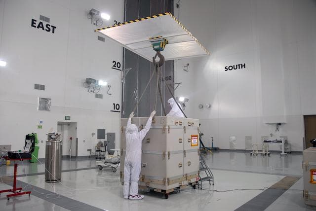 NASA image: KSC-08pd2400