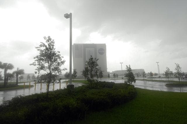 NASA image: KSC-08pd2424