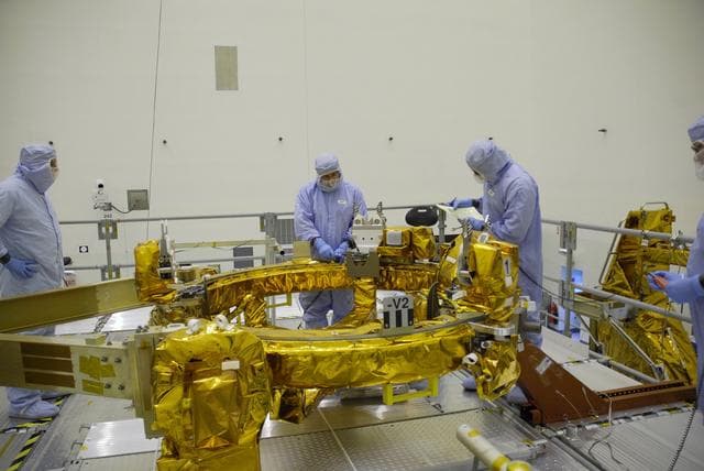 NASA image: KSC-08pd2434