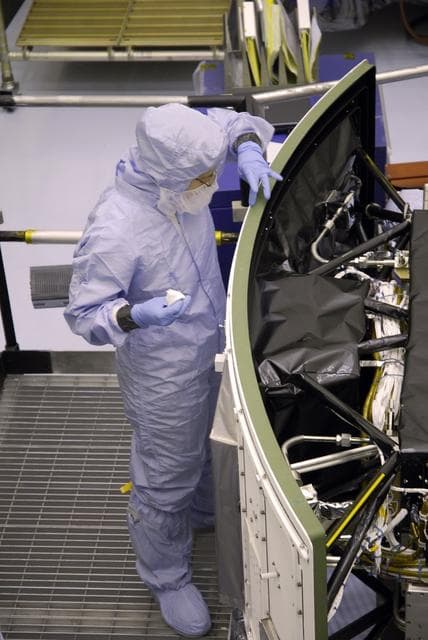 NASA image: KSC-08pd2455