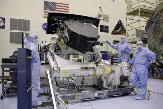 NASA image: KSC-08pd2465