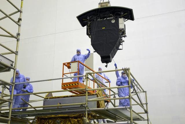 NASA image: KSC-08pd2472
