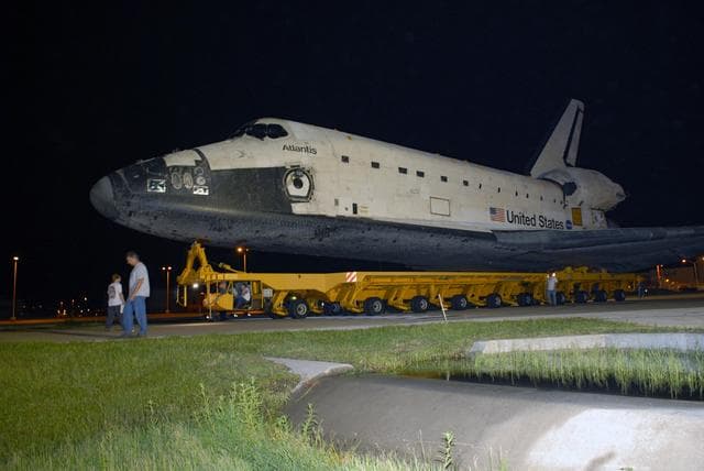 NASA image: KSC-08pd2479