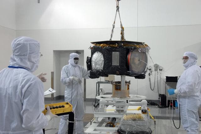 NASA image: KSC-08pd2508
