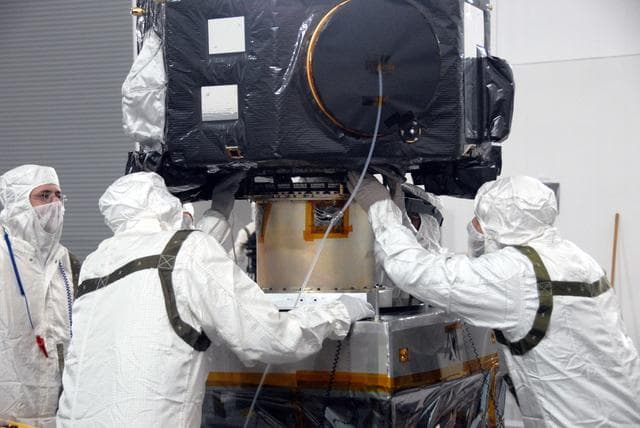 NASA image: KSC-08pd2515