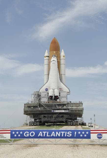 NASA image: KSC-08pd2541