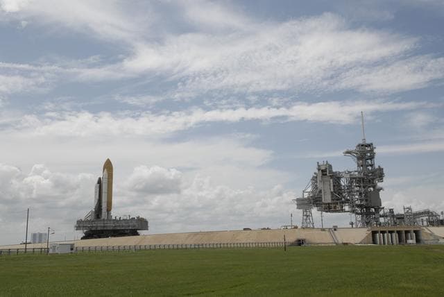 NASA image: KSC-08pd2545