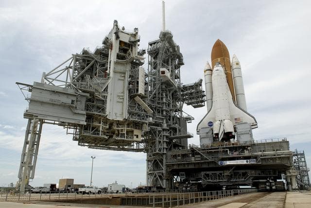 NASA image: KSC-08pd2548