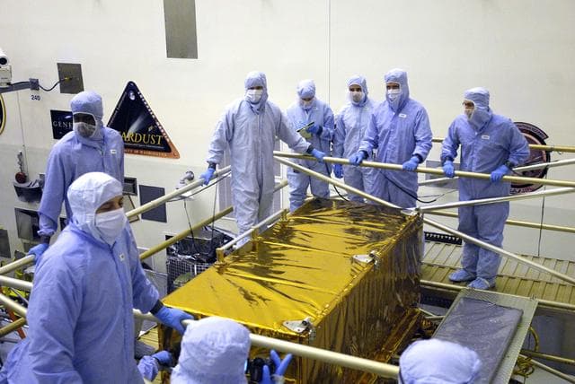 NASA image: KSC-08pd2553
