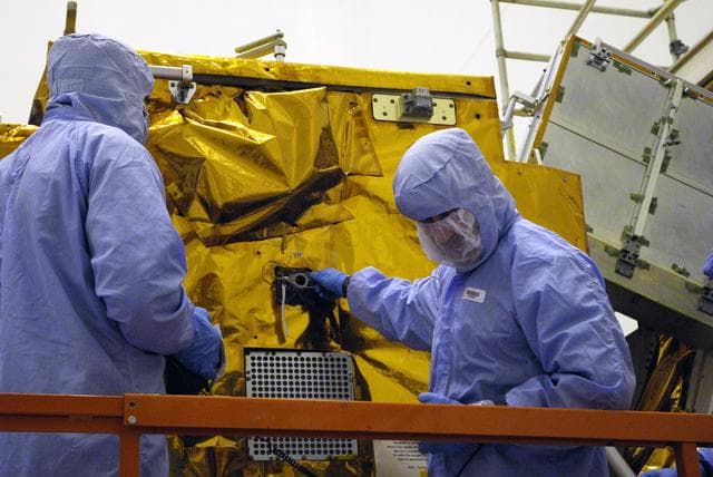 NASA image: KSC-08pd2555