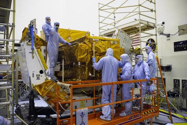 NASA image: KSC-08pd2556