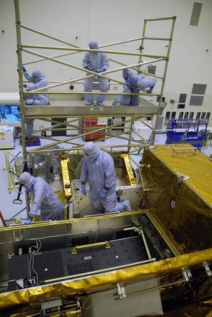 NASA image: KSC-08pd2558