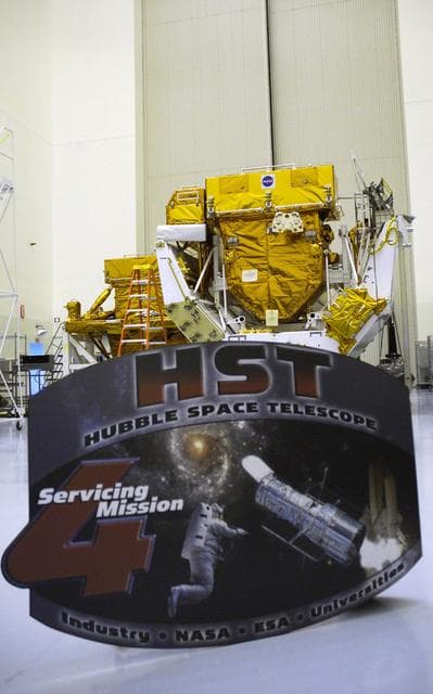 NASA image: KSC-08pd2588
