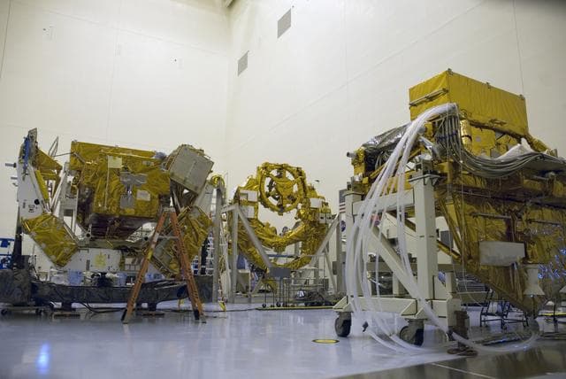 NASA image: KSC-08pd2591