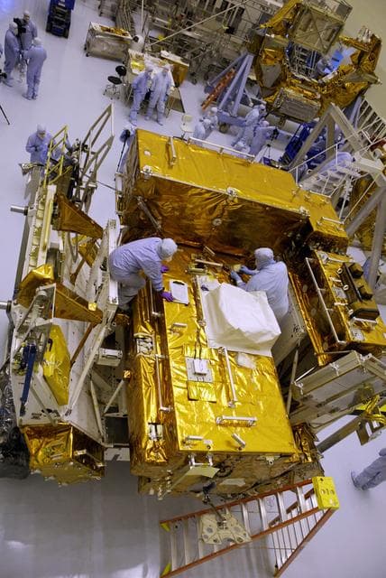 NASA image: KSC-08pd2593