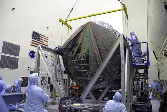 NASA image: KSC-08pd2627