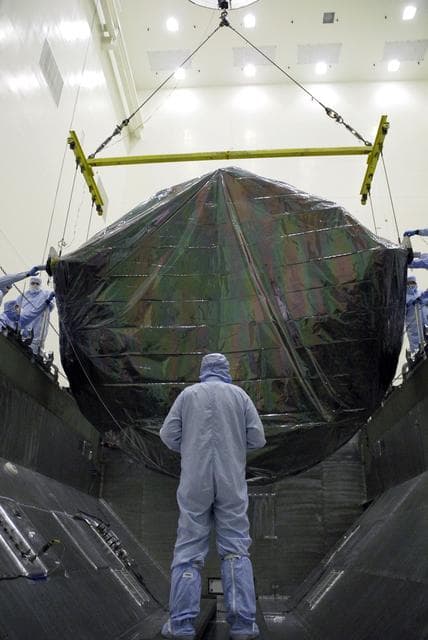 NASA image: KSC-08pd2633