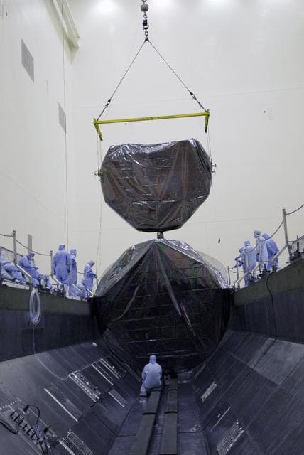 NASA image: KSC-08pd2639