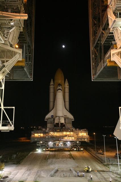 NASA image: KSC-08pd2664
