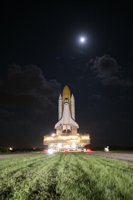 NASA image: KSC-08pd2666
