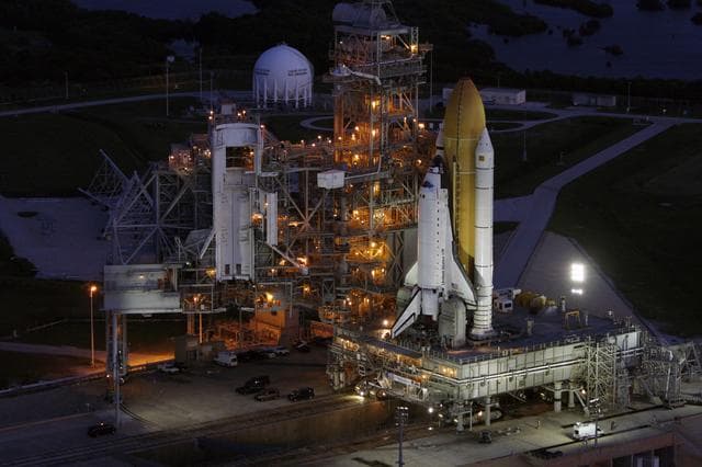 NASA image: KSC-08pd2682