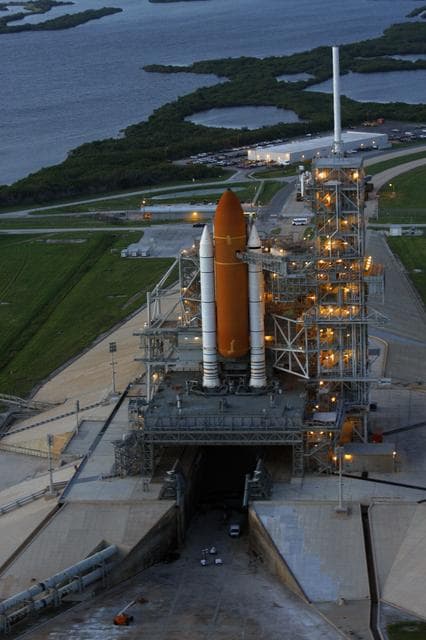NASA image: KSC-08pd2684