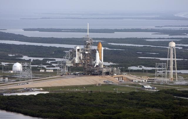 NASA image: KSC-08pd2686